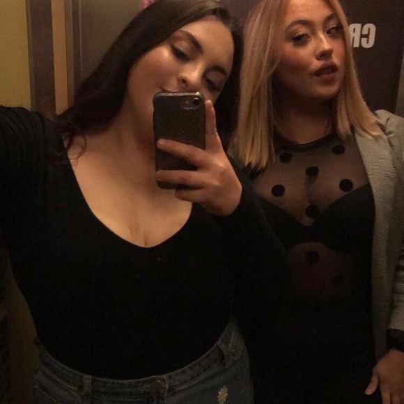 Meet your Posher, Stephanie - Picture 1 of 1